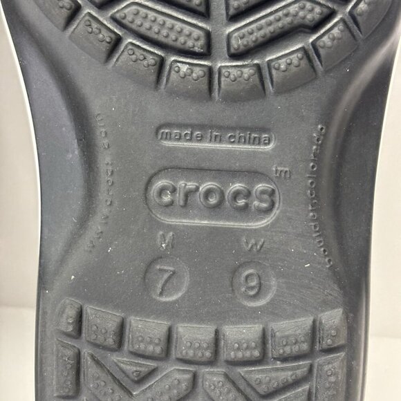 NWOT Crocs Crocband Flip Flops Mens 7 Women’s 9 SANDAL THONG SHOWER BEACH Black - Picture 7 of 9